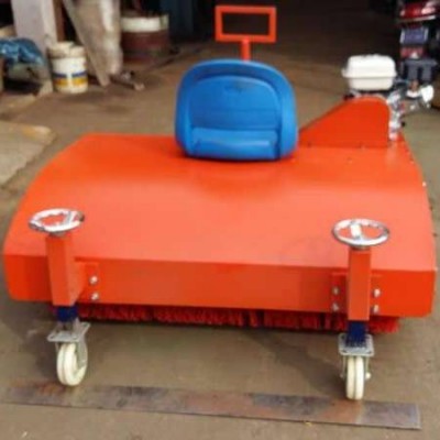 High Speed Easy Operated Lawn Comber For Artificial Grass Surface Clean Turf Brush Machine